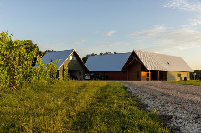 25270 State Highway 6, Hico, TX 76457