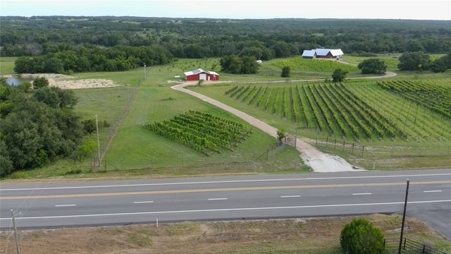 25270 State Highway 6, Hico, TX 76457
