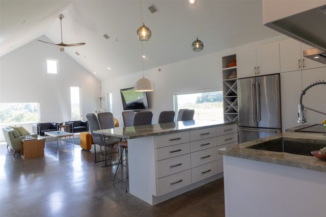 25270 State Highway 6, Hico, TX 76457