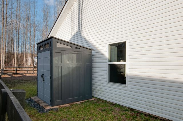 146 Eno Rd, Dickson, TN 37055