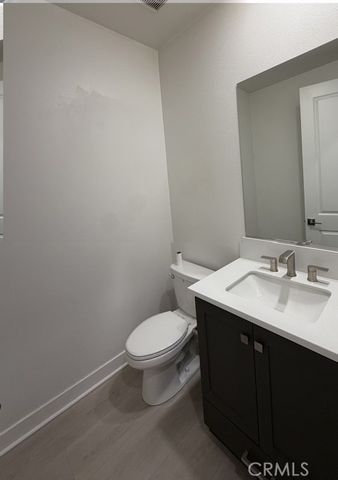 204 Baluster, Irvine, CA 92618