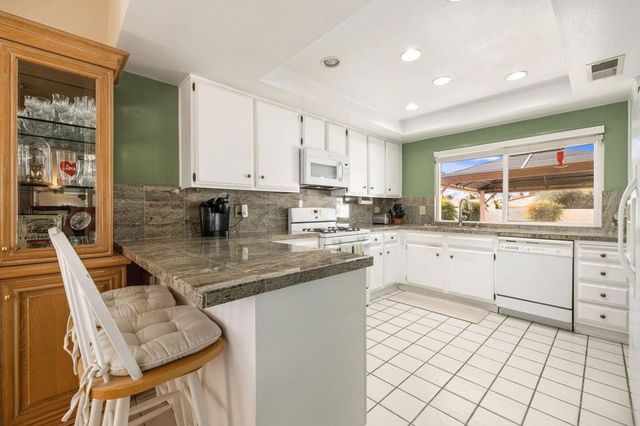 76771 Oklahoma Avenue, Palm Desert, CA 92211