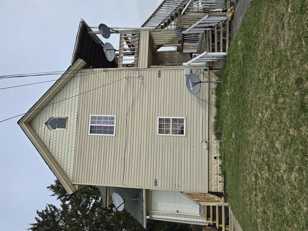 389 Osmun Street, Pontiac, MI 48342