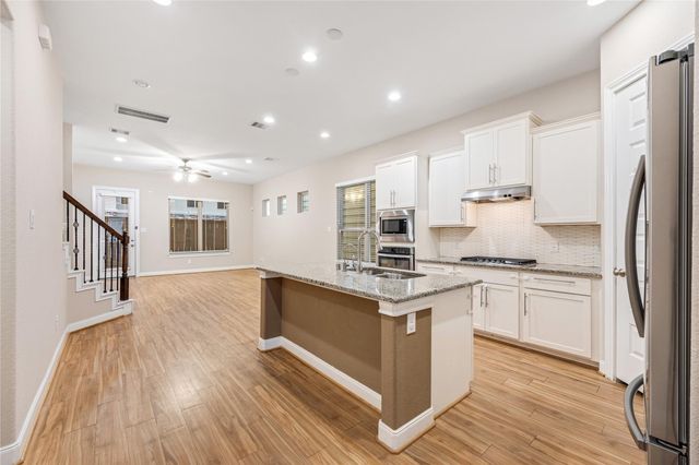 10408 Quiet Courtyard Road, Houston, TX 77043