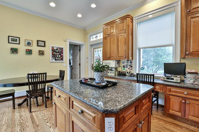 320 Reily Road, Wyoming, OH 45215