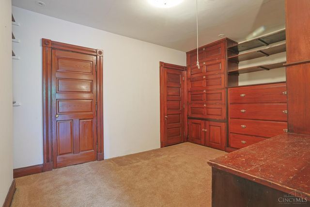 320 Reily Road, Wyoming, OH 45215