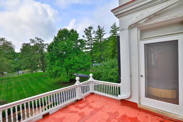 320 Reily Road, Wyoming, OH 45215