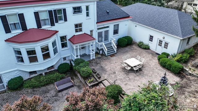 320 Reily Road, Wyoming, OH 45215