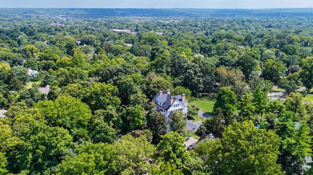 320 Reily Road, Wyoming, OH 45215
