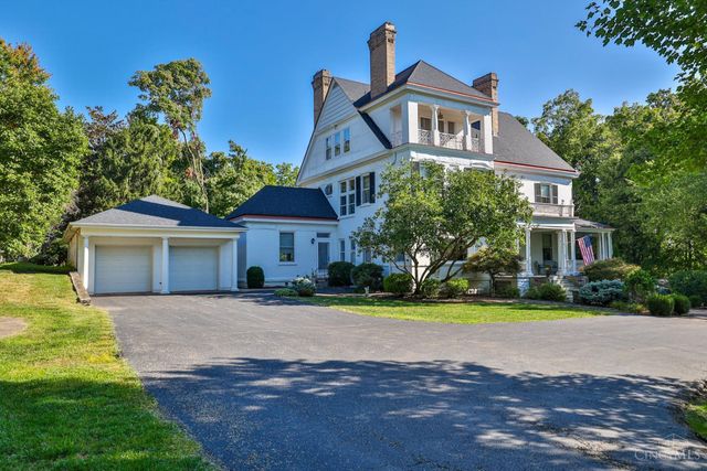320 Reily Road, Wyoming, OH 45215