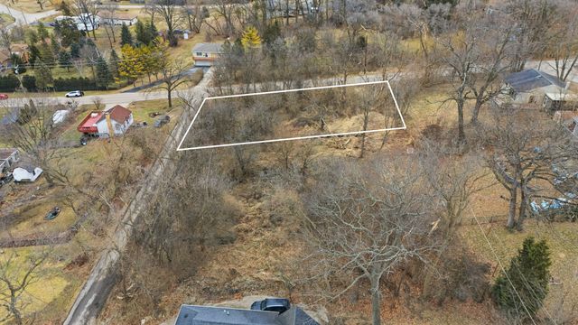 2101 Riverview Avenue, Fox River Grove, IL 60021