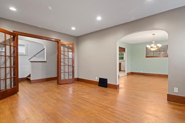 1611 Roemer Blvd, Farrell, PA 16121