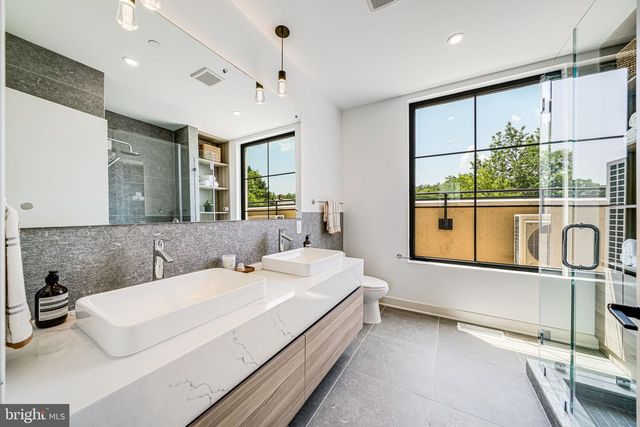 2903 NEWARK ST NW, Washington, DC 20008