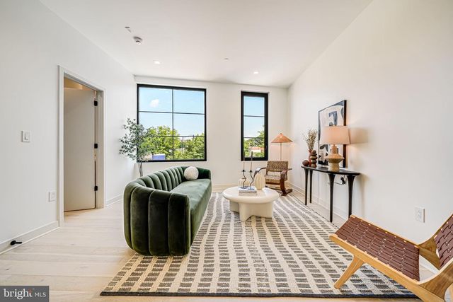 2903 NEWARK ST NW, Washington, DC 20008