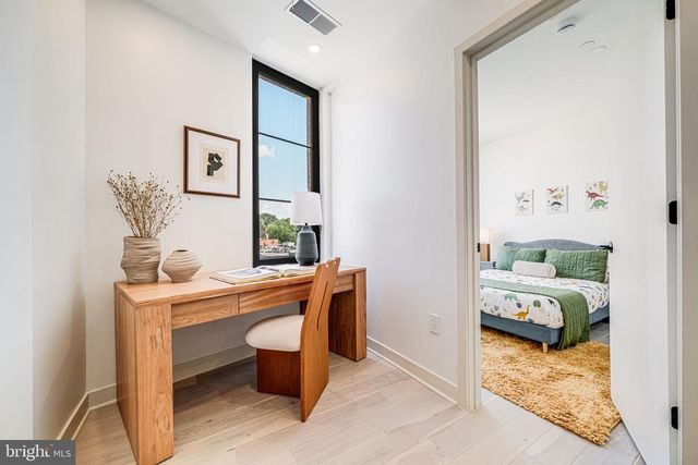 2903 NEWARK ST NW, Washington, DC 20008