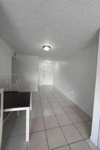 9351 Fontainebleau Blvd B312, Miami, FL 33172