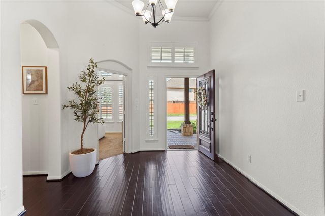 11810 Pearl Lane, Mont Belvieu, TX 77535