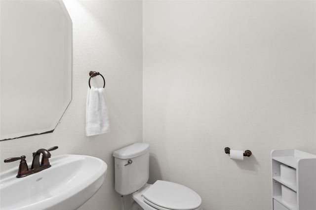 11810 Pearl Lane, Mont Belvieu, TX 77535