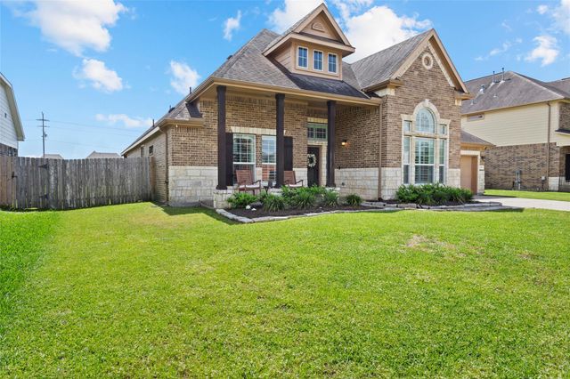 11810 Pearl Lane, Mont Belvieu, TX 77535