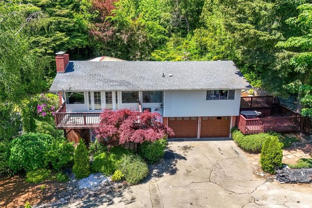 4958 NW Eldorado Boulevard, Bremerton, WA 98312