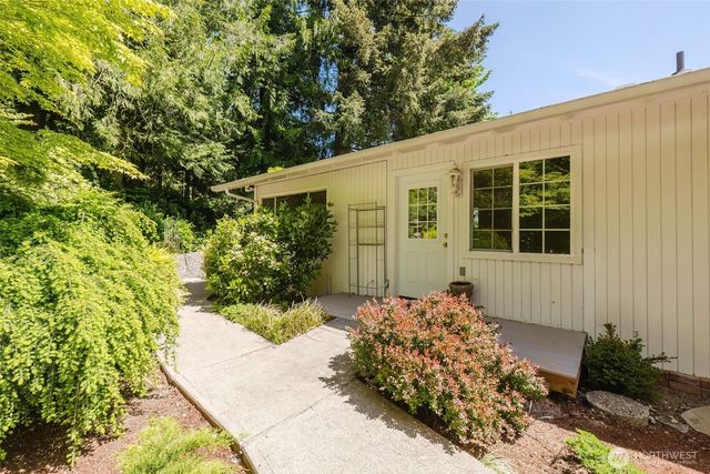 4958 NW Eldorado Boulevard, Bremerton, WA 98312