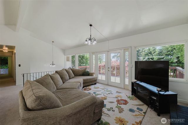 4958 NW Eldorado Boulevard, Bremerton, WA 98312