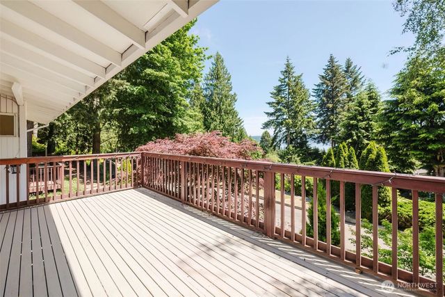 4958 NW Eldorado Boulevard, Bremerton, WA 98312