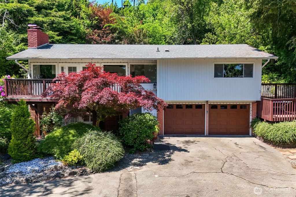 4958 NW Eldorado Boulevard, Bremerton, WA 98312