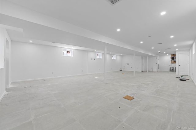 258-14 147 Road, Rosedale, NY 11422