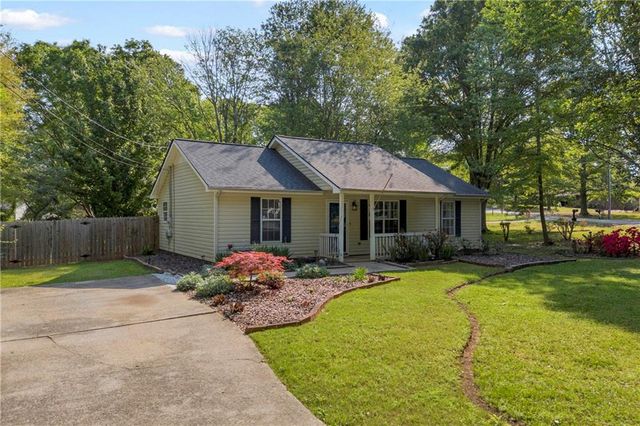 40 mimosa Drive, Winder, GA 30680