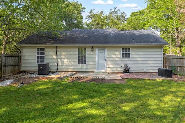40 mimosa Drive, Winder, GA 30680