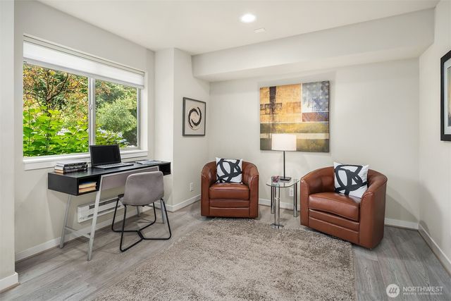 1910 Riva Lane NW, Issaquah, WA 98027