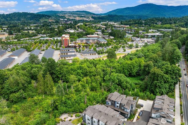 1910 Riva Lane NW, Issaquah, WA 98027