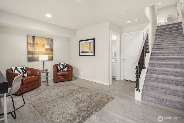 1910 Riva Lane NW, Issaquah, WA 98027