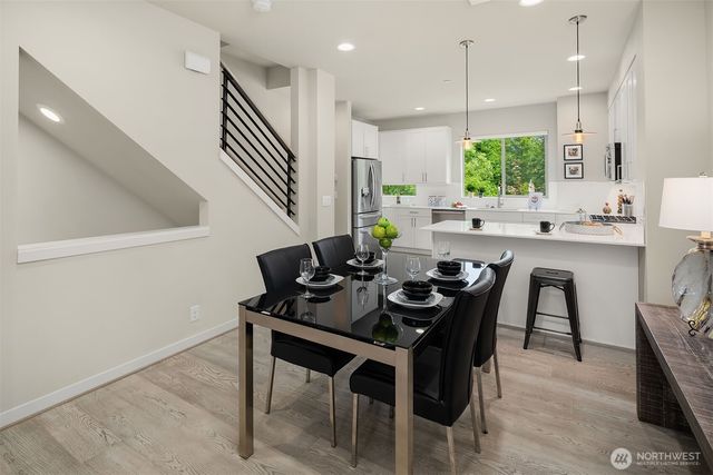 1910 Riva Lane NW, Issaquah, WA 98027