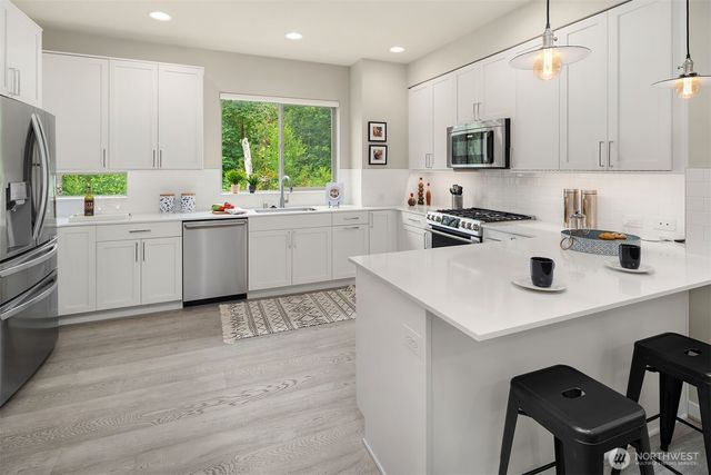 1910 Riva Lane NW, Issaquah, WA 98027