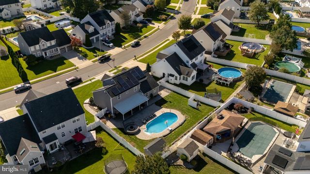 6 LEXINGTON PARK RD, Sicklerville, NJ 08081