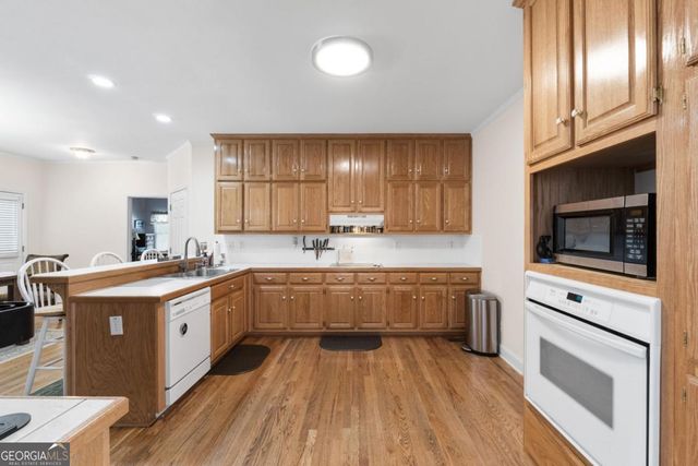 604 Clearwater Court, Mcdonough, GA 30252