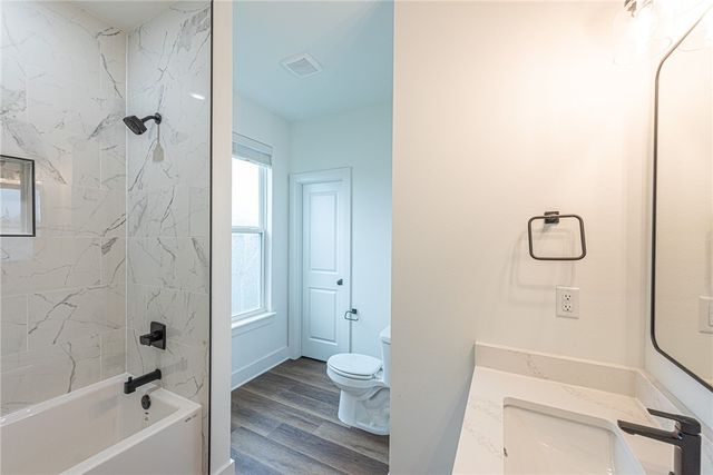 3185 W Salida Lane, Fayetteville, AR 72704