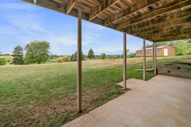 671 Kinney Road, Hudson, WI 54016