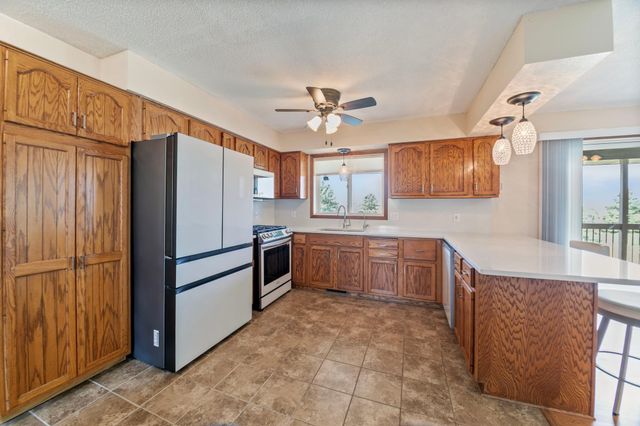 671 Kinney Road, Hudson, WI 54016