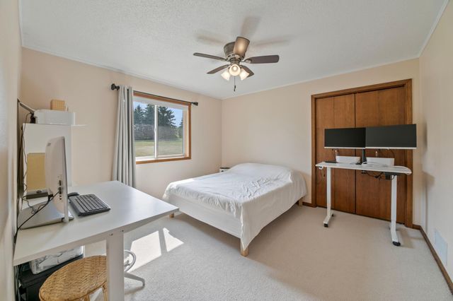 671 Kinney Road, Hudson, WI 54016