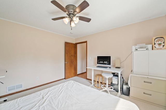 671 Kinney Road, Hudson, WI 54016