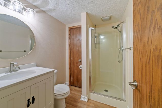 671 Kinney Road, Hudson, WI 54016