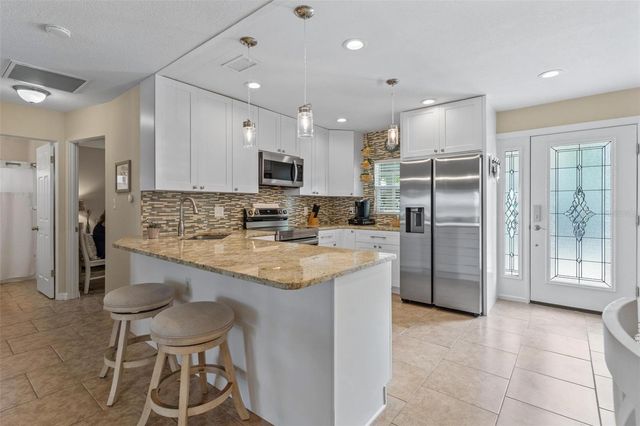1229 MOONMIST CIRCLE P6, Sarasota, FL 34242