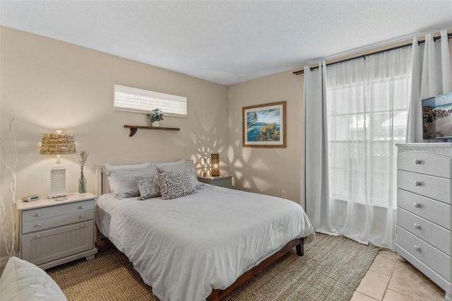 1229 MOONMIST CIRCLE P6, Sarasota, FL 34242