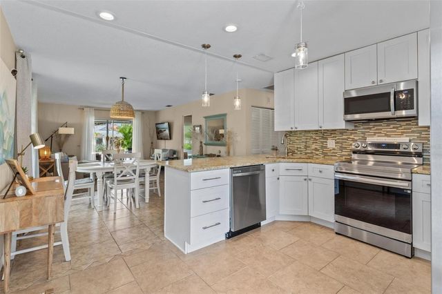 1229 MOONMIST CIRCLE P6, Sarasota, FL 34242