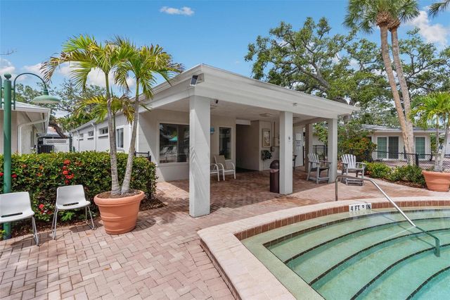 1229 MOONMIST CIRCLE P6, Sarasota, FL 34242