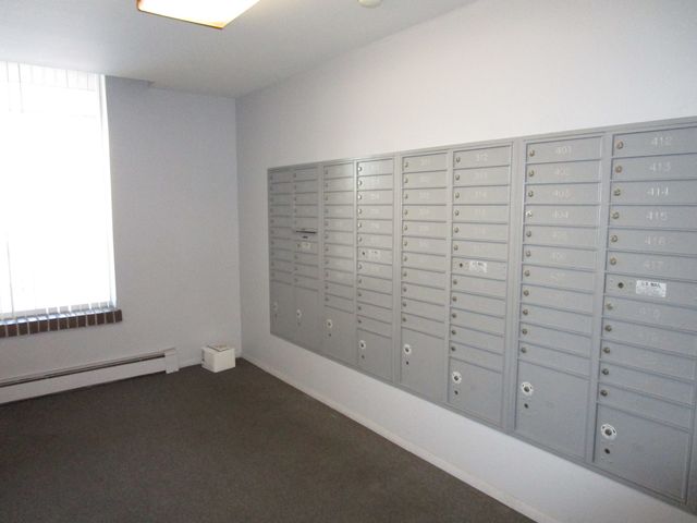 1301 S Finley Road 417, Lombard, IL 60148