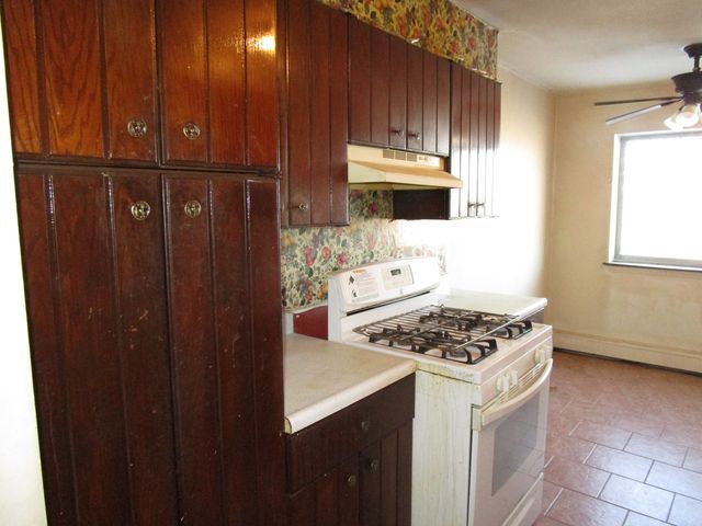 1301 S Finley Road 417, Lombard, IL 60148